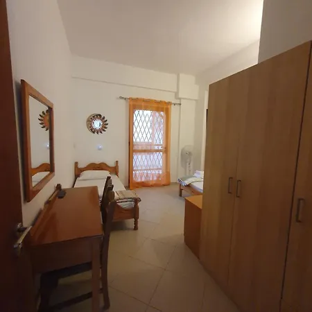 Zoe's Delta * Skiathos